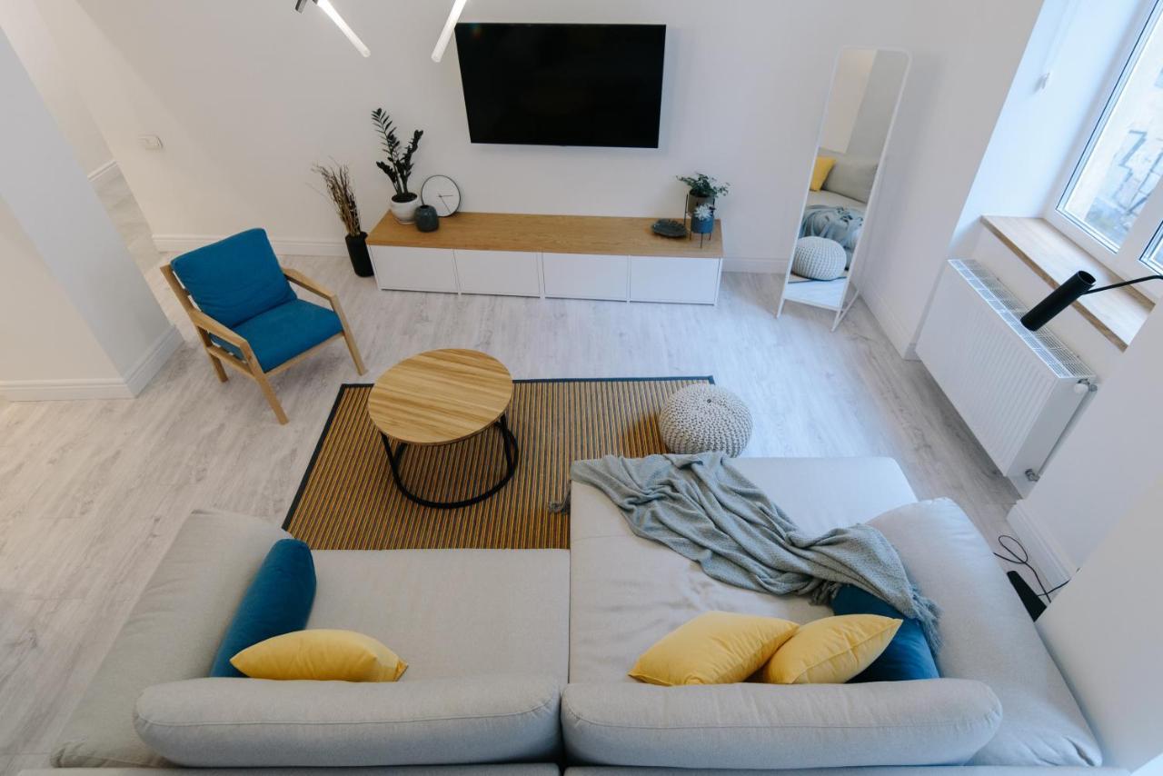 Apartment On Mikhalcuk Lviv Ngoại thất bức ảnh