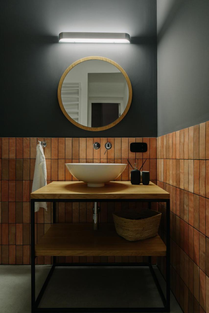 Apartment On Mikhalcuk Lviv Ngoại thất bức ảnh
