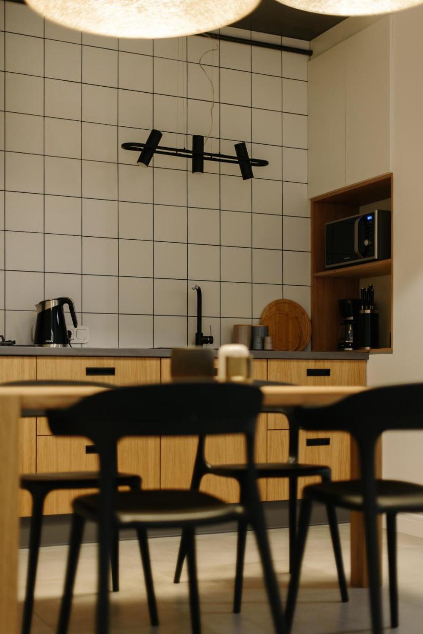 Apartment On Mikhalcuk Lviv Ngoại thất bức ảnh
