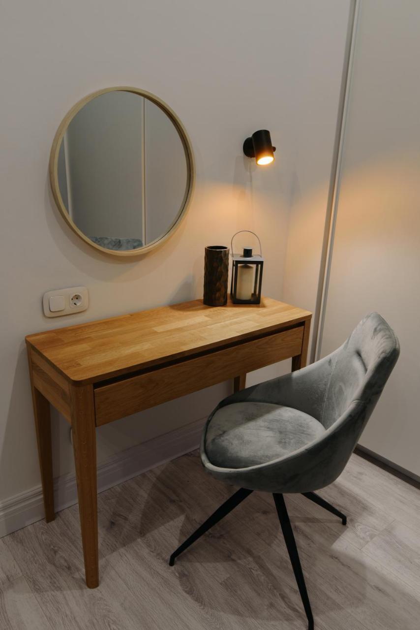 Apartment On Mikhalcuk Lviv Ngoại thất bức ảnh