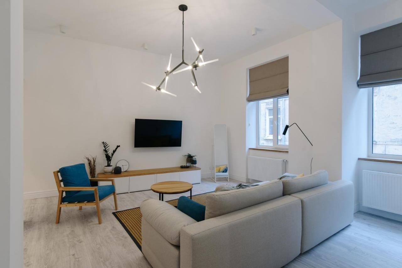 Apartment On Mikhalcuk Lviv Ngoại thất bức ảnh